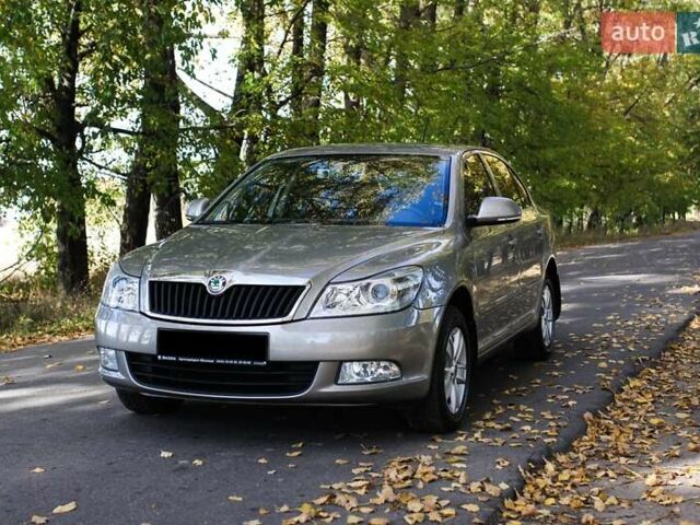 Бежевый Шкода Октавия, объемом двигателя 1.8 л и пробегом 217 тыс. км за 8600 $, фото 14 на Automoto.ua