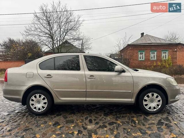 Бежевый Шкода Октавия, объемом двигателя 1.8 л и пробегом 155 тыс. км за 7920 $, фото 7 на Automoto.ua