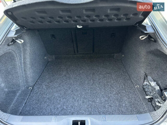 Бежевый Шкода Октавия, объемом двигателя 1.8 л и пробегом 40 тыс. км за 11900 $, фото 26 на Automoto.ua