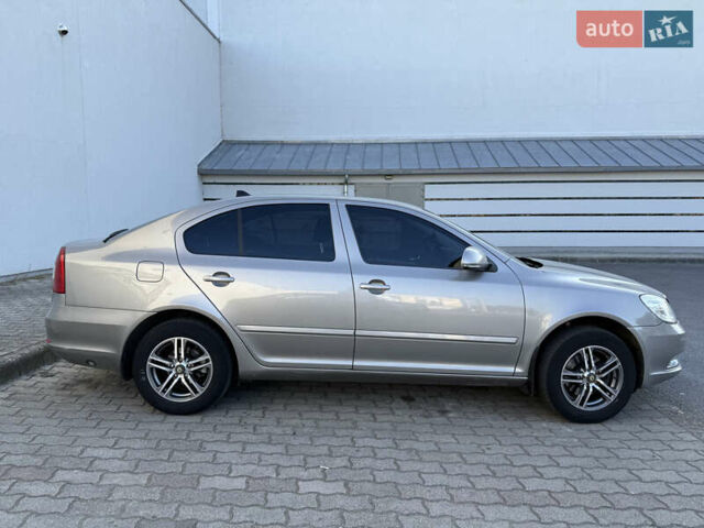 Бежевий Шкода Октавія, об'ємом двигуна 1.6 л та пробігом 277 тис. км за 7000 $, фото 14 на Automoto.ua