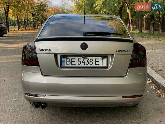 Шкода Октавия 2012 в Николаеве на Automoto.ua Бежевый Шкода Октавия, объемом двигателя 1.8 л и пробегом 250 тыс. км за 6800 $, фото 4 на Automoto.ua