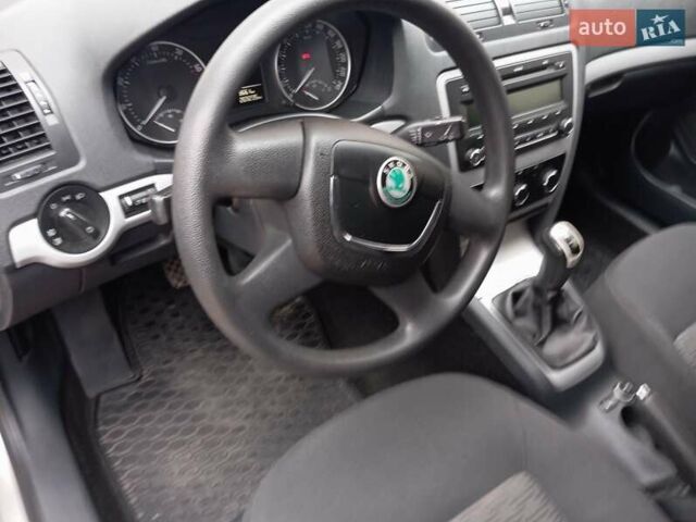 Шкода Октавия 2012 в Хмельницком на Automoto.ua Бежевый Шкода Октавия, объемом двигателя 1.8 л и пробегом 269 тыс. км за 6800 $, фото 16 на Automoto.ua