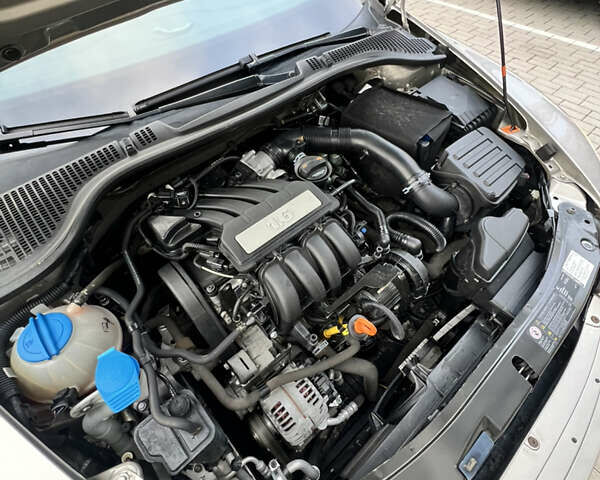 Бежевый Шкода Октавия, объемом двигателя 1.6 л и пробегом 237 тыс. км за 7000 $, фото 7 на Automoto.ua