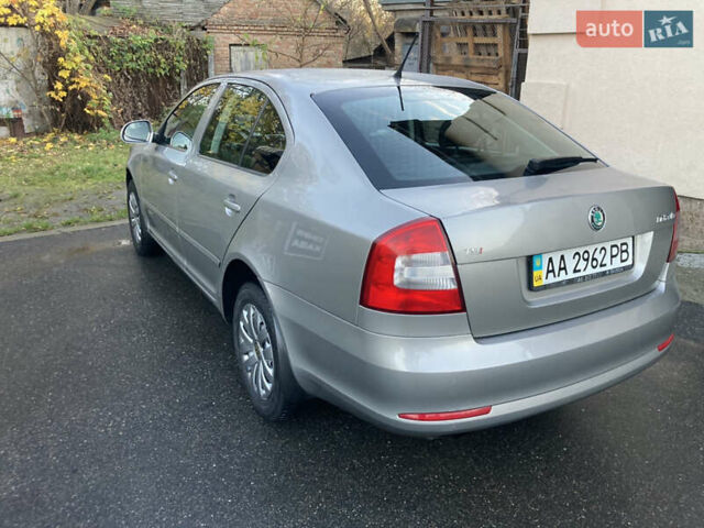 Бежевий Шкода Октавія, об'ємом двигуна 1.8 л та пробігом 132 тис. км за 7900 $, фото 3 на Automoto.ua