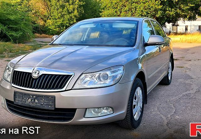 Бежевий Шкода Октавія, об'ємом двигуна 1.6 л та пробігом 93 тис. км за 8800 $, фото 2 на Automoto.ua