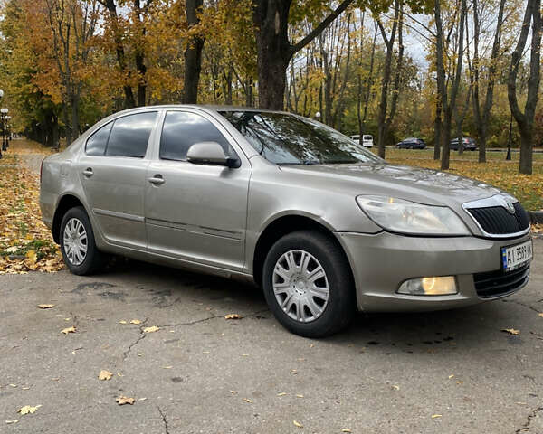 Бежевий Шкода Октавія, об'ємом двигуна 1.6 л та пробігом 245 тис. км за 5250 $, фото 2 на Automoto.ua