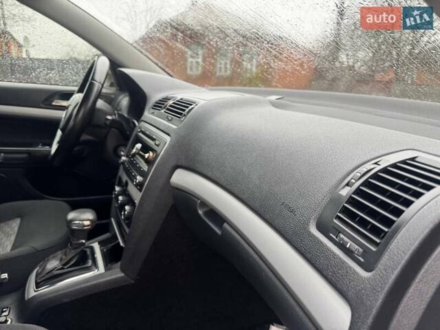 Бежевый Шкода Октавия, объемом двигателя 1.8 л и пробегом 155 тыс. км за 7920 $, фото 26 на Automoto.ua