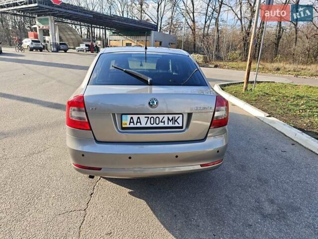 Бежевий Шкода Октавія, об'ємом двигуна 1.6 л та пробігом 200 тис. км за 8199 $, фото 3 на Automoto.ua