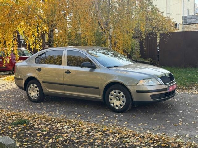 Бежевый Шкода Октавия, объемом двигателя 0 л и пробегом 185 тыс. км за 7300 $, фото 2 на Automoto.ua
