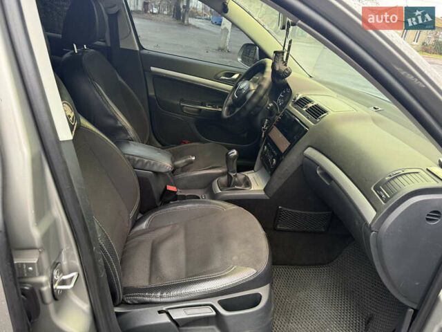 Бежевий Шкода Октавія, об'ємом двигуна 1.8 л та пробігом 268 тис. км за 6750 $, фото 10 на Automoto.ua