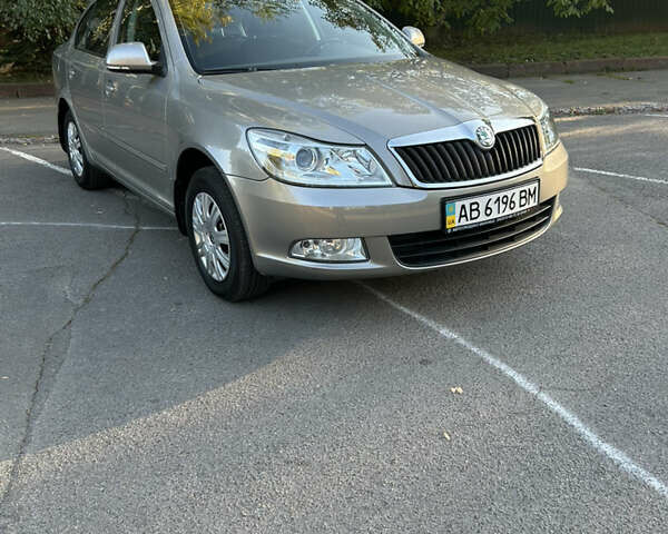 Бежевый Шкода Октавия, объемом двигателя 1.8 л и пробегом 39 тыс. км за 12200 $, фото 11 на Automoto.ua