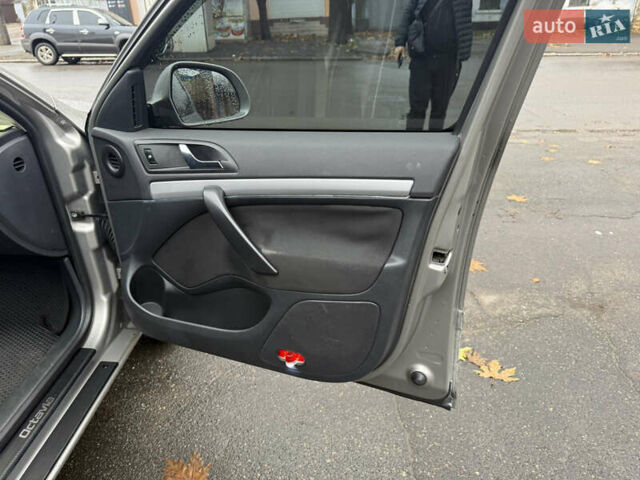 Бежевий Шкода Октавія, об'ємом двигуна 1.8 л та пробігом 268 тис. км за 6750 $, фото 12 на Automoto.ua