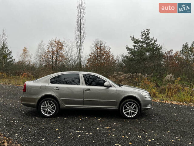 Бежевий Шкода Октавія, об'ємом двигуна 1.8 л та пробігом 187 тис. км за 9500 $, фото 3 на Automoto.ua