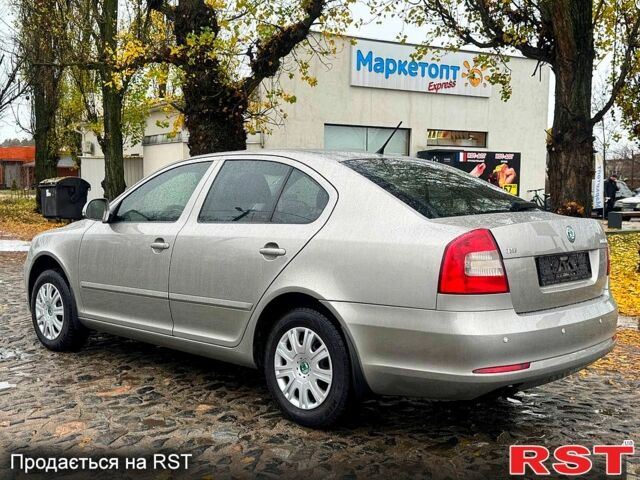 Бежевый Шкода Октавия, объемом двигателя 1.8 л и пробегом 150 тыс. км за 7920 $, фото 4 на Automoto.ua