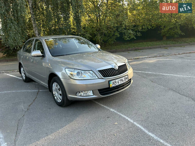 Бежевый Шкода Октавия, объемом двигателя 1.8 л и пробегом 39 тыс. км за 12200 $, фото 12 на Automoto.ua