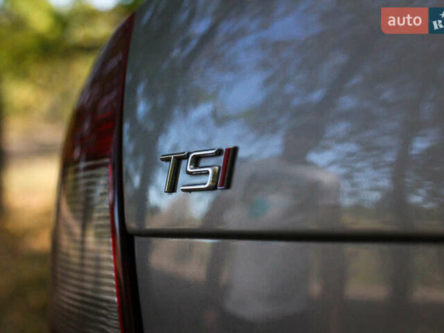 Бежевый Шкода Октавия, объемом двигателя 1.8 л и пробегом 217 тыс. км за 8600 $, фото 37 на Automoto.ua