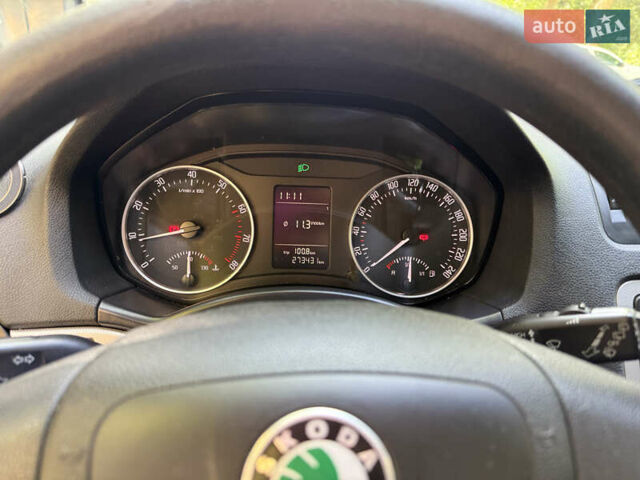 Бежевий Шкода Октавія, об'ємом двигуна 1.6 л та пробігом 277 тис. км за 7000 $, фото 10 на Automoto.ua