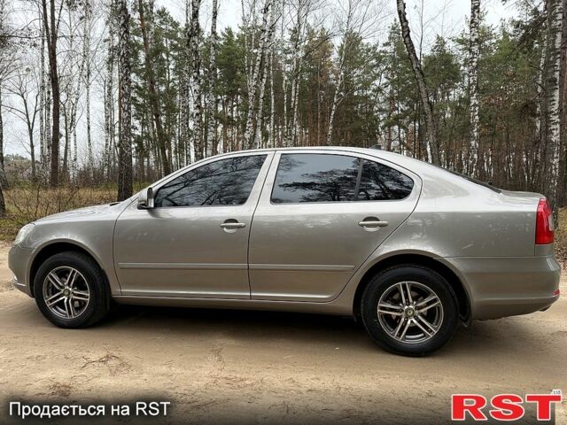 Бежевый Шкода Октавия, объемом двигателя 1.6 л и пробегом 175 тыс. км за 8300 $, фото 6 на Automoto.ua