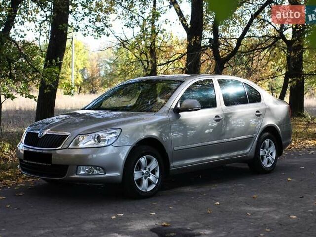 Бежевый Шкода Октавия, объемом двигателя 1.8 л и пробегом 217 тыс. км за 8600 $, фото 8 на Automoto.ua