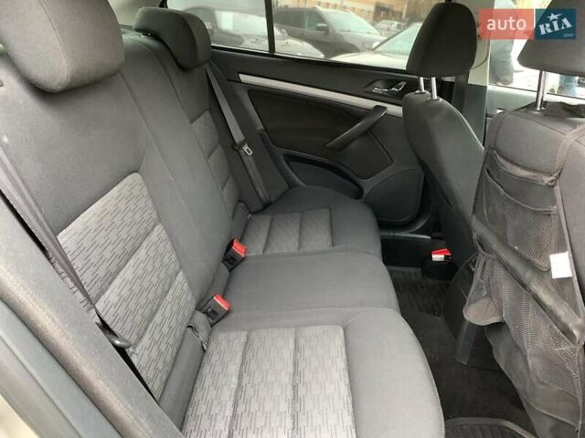 Бежевий Шкода Октавія, об'ємом двигуна 1.8 л та пробігом 217 тис. км за 8990 $, фото 24 на Automoto.ua