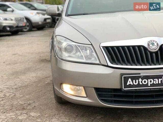 Бежевий Шкода Октавія, об'ємом двигуна 1.8 л та пробігом 217 тис. км за 8990 $, фото 10 на Automoto.ua