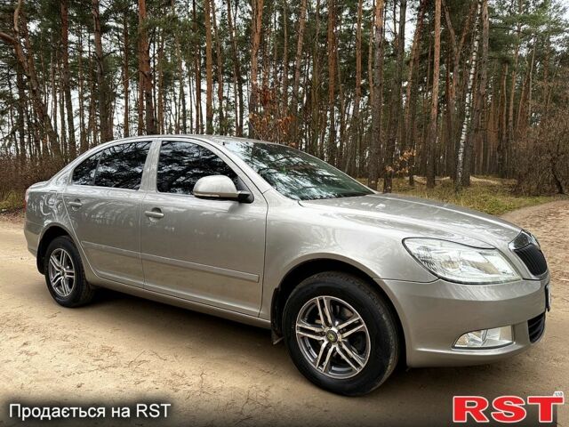 Бежевый Шкода Октавия, объемом двигателя 1.6 л и пробегом 175 тыс. км за 8300 $, фото 2 на Automoto.ua