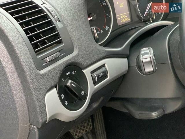 Бежевий Шкода Октавія, об'ємом двигуна 1.8 л та пробігом 217 тис. км за 8990 $, фото 18 на Automoto.ua