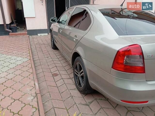 Шкода Октавия 2012 в Хмельницком на Automoto.ua Бежевый Шкода Октавия, объемом двигателя 1.8 л и пробегом 269 тыс. км за 6800 $, фото 6 на Automoto.ua