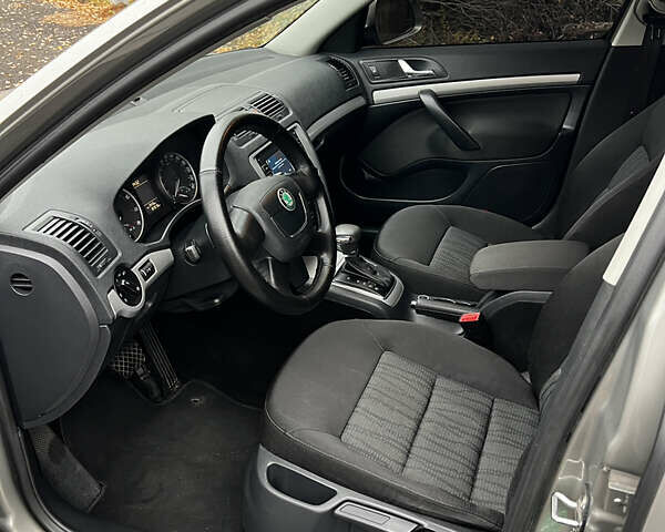 Бежевий Шкода Октавія, об'ємом двигуна 1.8 л та пробігом 187 тис. км за 9500 $, фото 8 на Automoto.ua