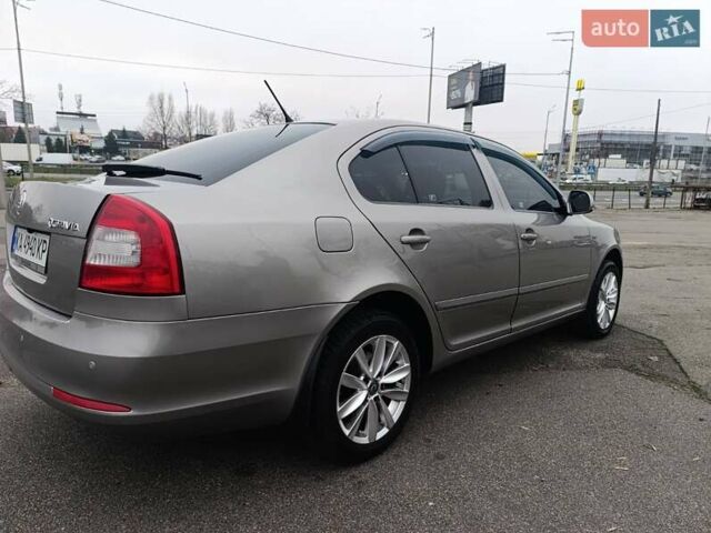 Бежевий Шкода Октавія, об'ємом двигуна 1.8 л та пробігом 107 тис. км за 8500 $, фото 5 на Automoto.ua