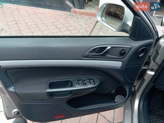 Шкода Октавия 2012 в Хмельницком на Automoto.ua Бежевый Шкода Октавия, объемом двигателя 1.8 л и пробегом 269 тыс. км за 6800 $, фото 17 на Automoto.ua
