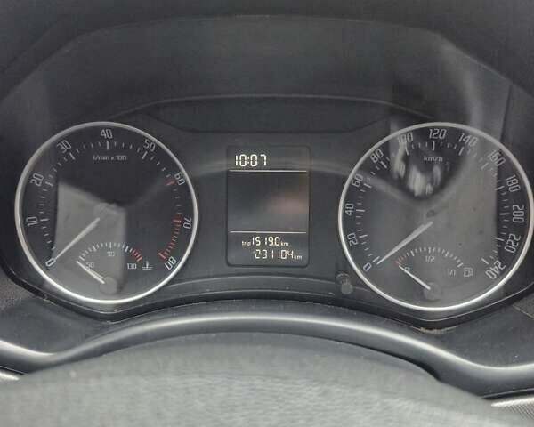 Бежевий Шкода Октавія, об'ємом двигуна 1.8 л та пробігом 231 тис. км за 8200 $, фото 9 на Automoto.ua