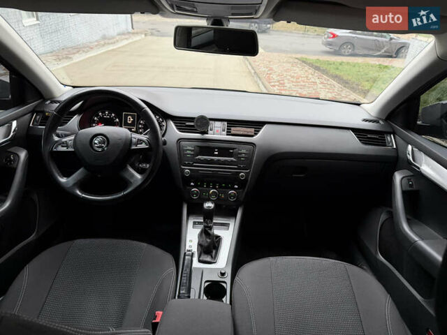 Бежевий Шкода Октавія, об'ємом двигуна 1.4 л та пробігом 215 тис. км за 9350 $, фото 12 на Automoto.ua