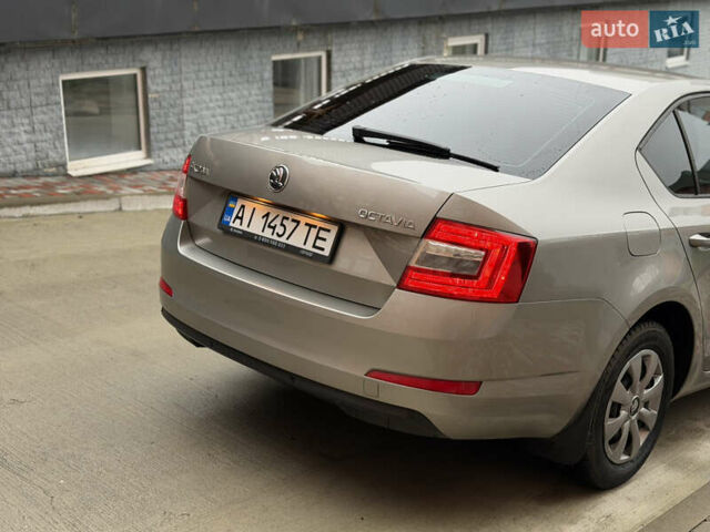 Бежевий Шкода Октавія, об'ємом двигуна 1.4 л та пробігом 215 тис. км за 9350 $, фото 6 на Automoto.ua