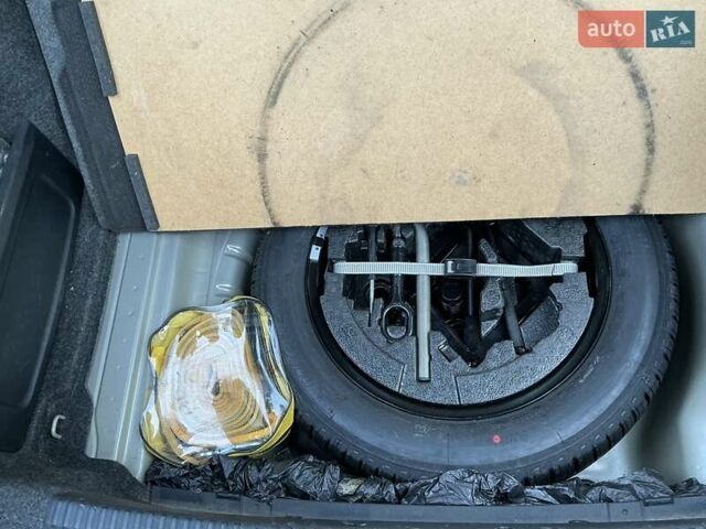 Бежевый Шкода Октавия, объемом двигателя 1.4 л и пробегом 131 тыс. км за 11500 $, фото 11 на Automoto.ua