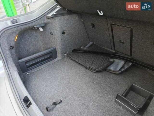 Бежевый Шкода Октавия, объемом двигателя 1.8 л и пробегом 144 тыс. км за 11900 $, фото 20 на Automoto.ua