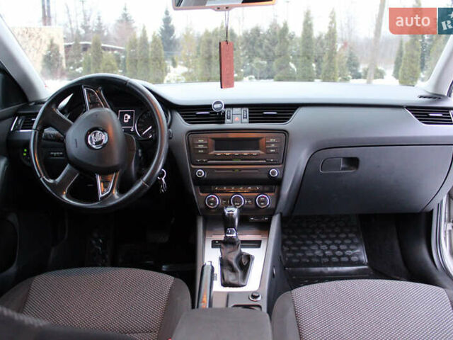 Бежевий Шкода Октавія, об'ємом двигуна 1.8 л та пробігом 230 тис. км за 9919 $, фото 18 на Automoto.ua