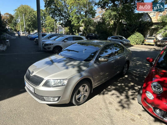 Шкода Октавия 2014 в Одессе на Automoto.ua Бежевый Шкода Октавия, объемом двигателя 1.4 л и пробегом 92 тыс. км за 11000 $, фото 1 на Automoto.ua