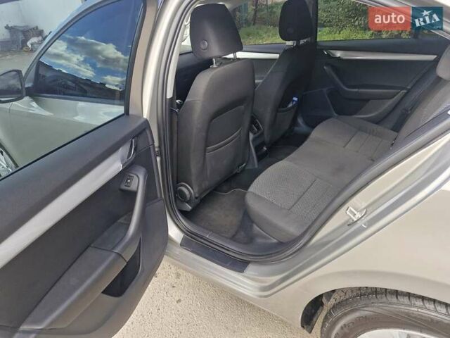 Бежевый Шкода Октавия, объемом двигателя 1.4 л и пробегом 224 тыс. км за 9450 $, фото 5 на Automoto.ua