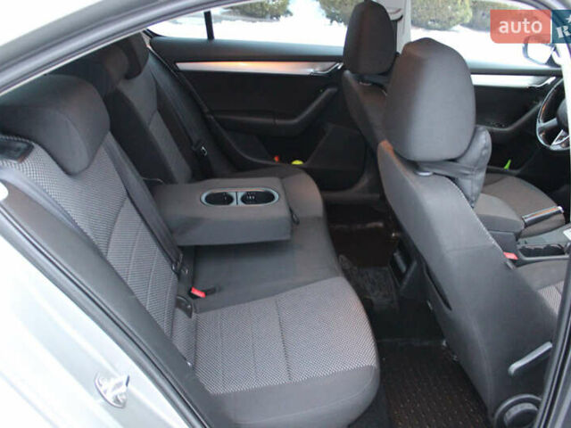 Бежевий Шкода Октавія, об'ємом двигуна 1.8 л та пробігом 230 тис. км за 9919 $, фото 17 на Automoto.ua