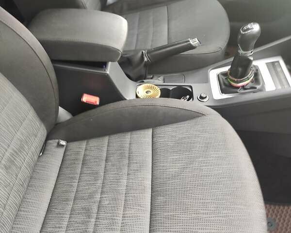 Бежевый Шкода Октавия, объемом двигателя 1.6 л и пробегом 262 тыс. км за 11500 $, фото 9 на Automoto.ua