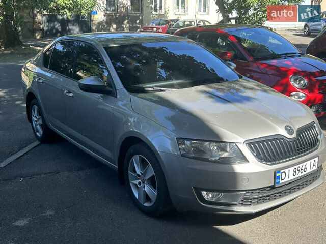 Шкода Октавия 2014 в Одессе на Automoto.ua Бежевый Шкода Октавия, объемом двигателя 1.4 л и пробегом 92 тыс. км за 11000 $, фото 2 на Automoto.ua