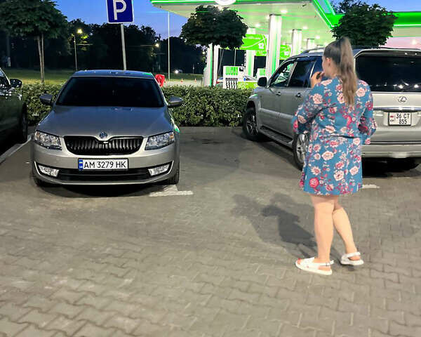 Бежевий Шкода Октавія, об'ємом двигуна 1.8 л та пробігом 230 тис. км за 9919 $, фото 2 на Automoto.ua