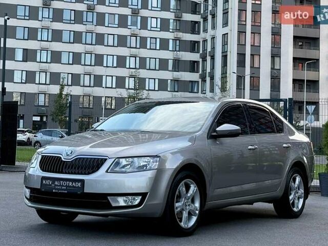 Бежевий Шкода Октавія, об'ємом двигуна 1.2 л та пробігом 202 тис. км за 8950 $, фото 5 на Automoto.ua