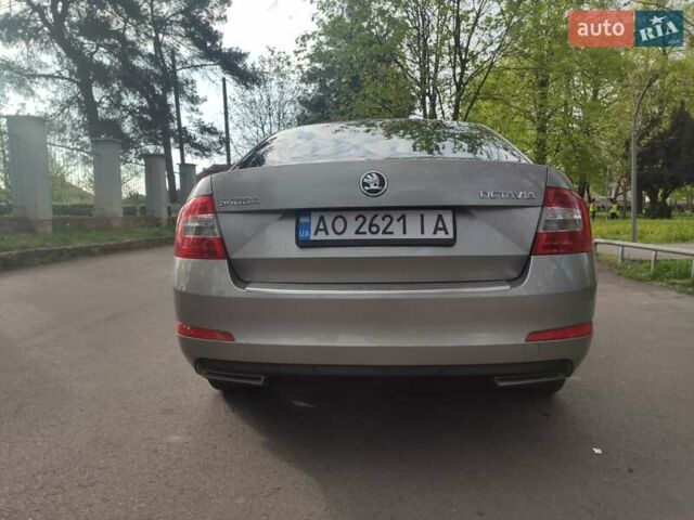 Бежевый Шкода Октавия, объемом двигателя 1.6 л и пробегом 262 тыс. км за 11500 $, фото 5 на Automoto.ua