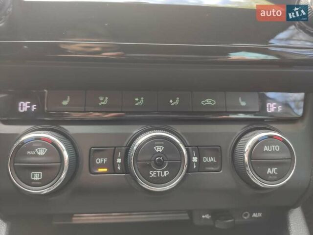 Бежевый Шкода Октавия, объемом двигателя 1.6 л и пробегом 262 тыс. км за 11500 $, фото 27 на Automoto.ua