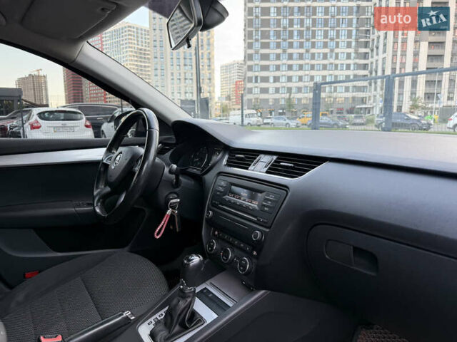 Бежевий Шкода Октавія, об'ємом двигуна 1.2 л та пробігом 202 тис. км за 8950 $, фото 28 на Automoto.ua