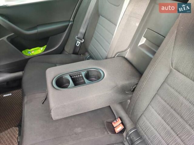 Бежевый Шкода Октавия, объемом двигателя 1.6 л и пробегом 262 тыс. км за 11500 $, фото 14 на Automoto.ua