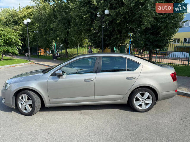 Шкода Октавия 2014 в Киеве на Automoto.ua Бежевый Шкода Октавия, объемом двигателя 1.6 л и пробегом 297 тыс. км за 11000 $, фото 5 на Automoto.ua