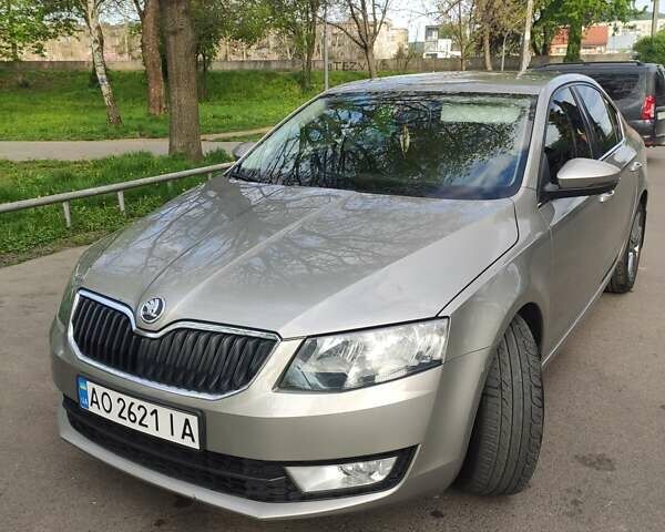 Бежевый Шкода Октавия, объемом двигателя 1.6 л и пробегом 262 тыс. км за 11500 $, фото 13 на Automoto.ua